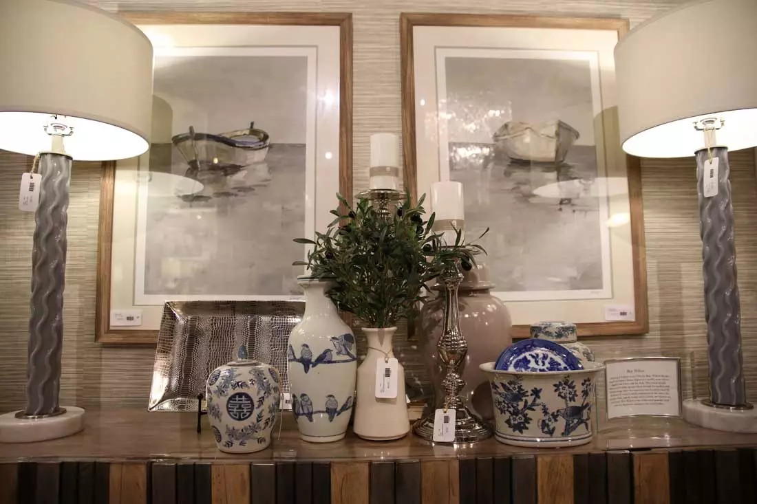Timeless Interior Design Trends of Blues, Whites, and Chinoiserie